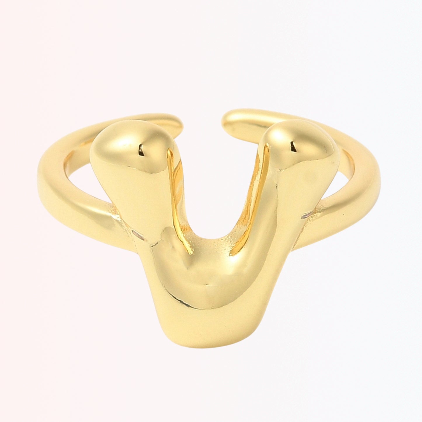 Sortija Ajustable con Iniciales A-Z en Brass Dorado 18K