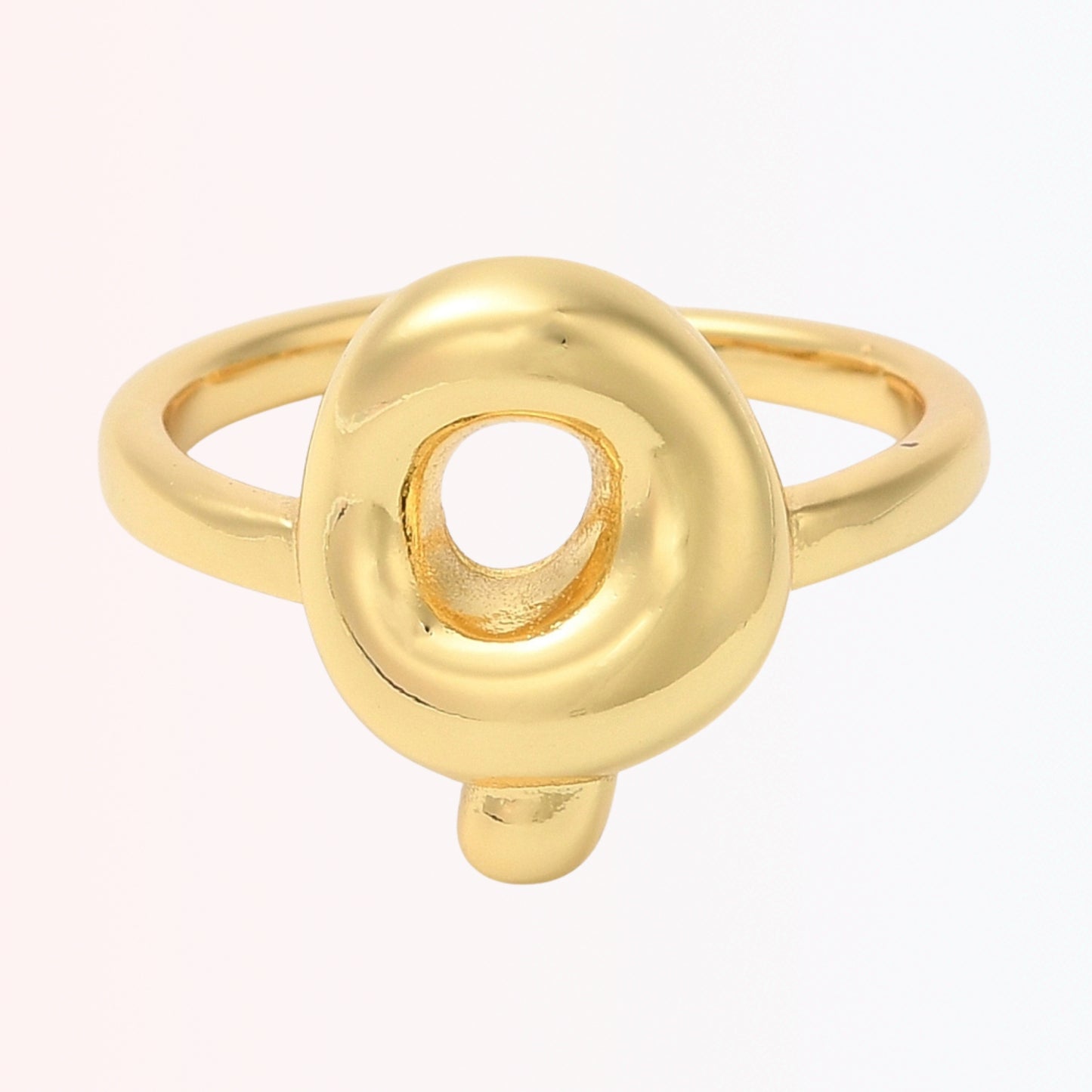 Sortija Ajustable con Iniciales A-Z en Brass Dorado 18K