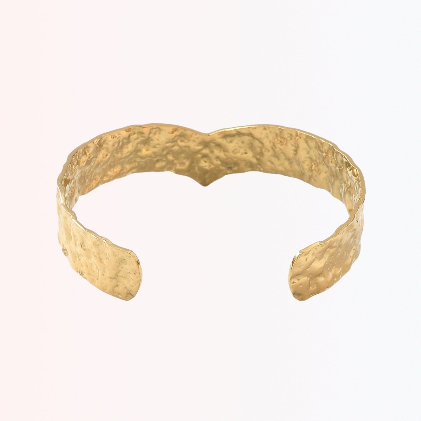 Pulsera Cuff con Motivo de Corazón en Stainless Steel Dorado 14K