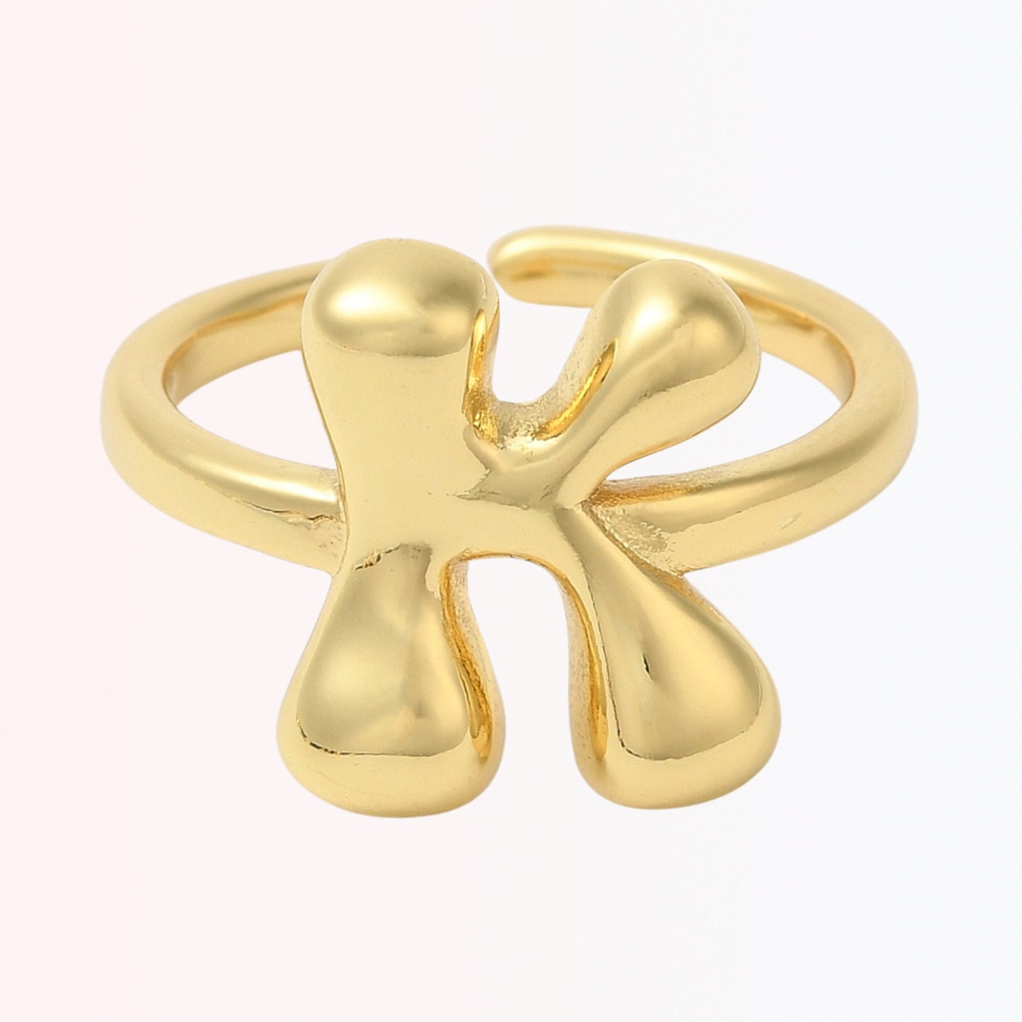 Sortija Ajustable con Iniciales A-Z en Brass Dorado 18K