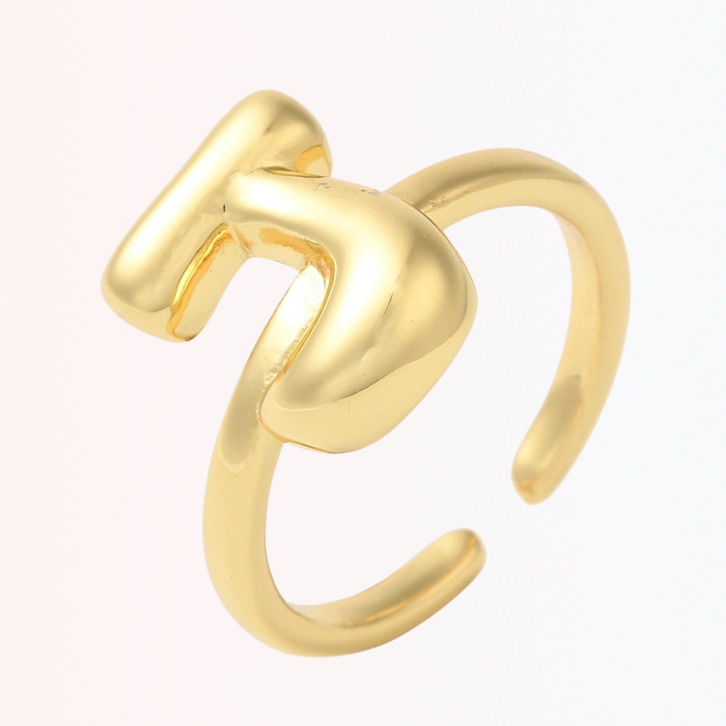 Sortija Ajustable con Iniciales A-Z en Brass Dorado 18K
