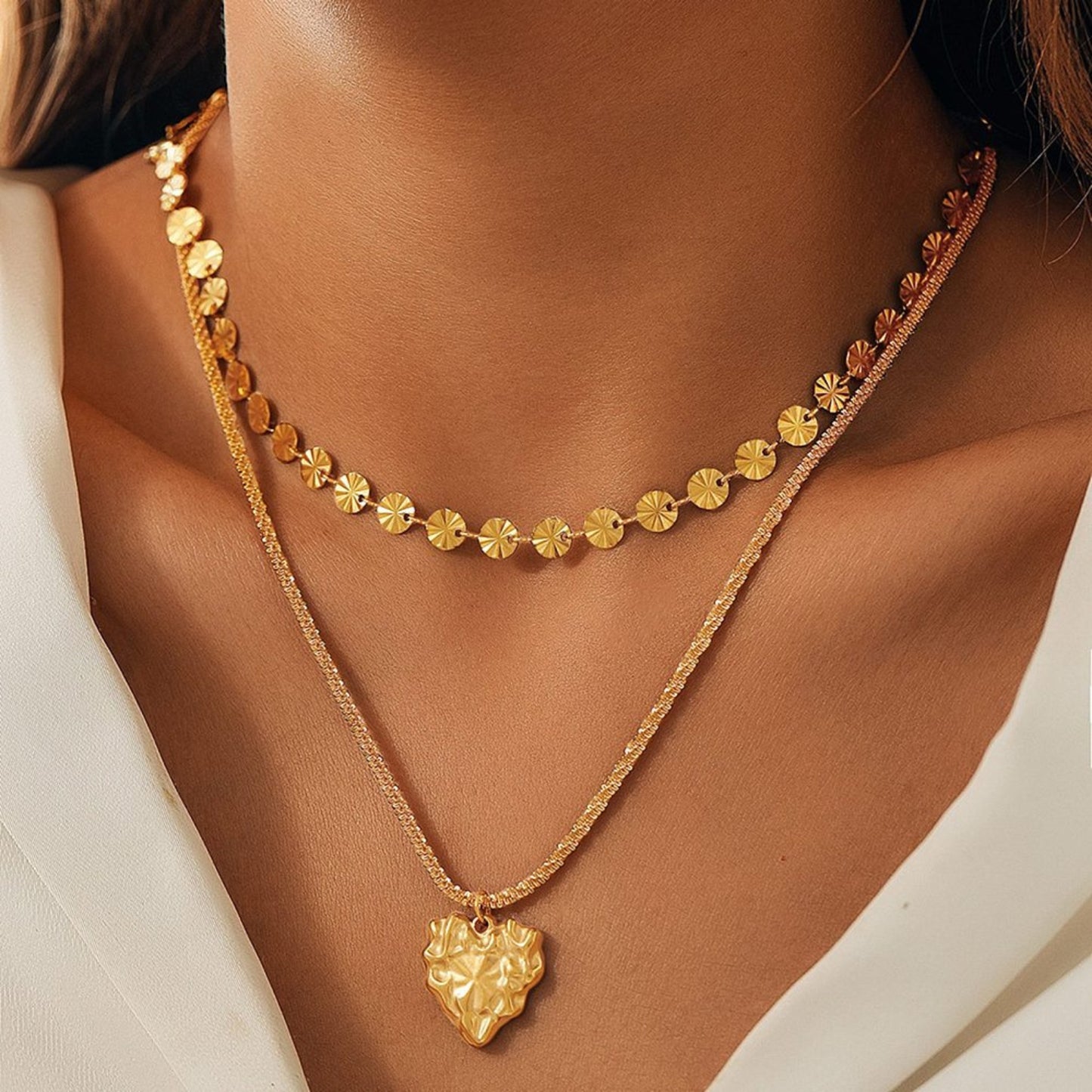 Set de Collares de Stainless Steel con Charm de Corazón y Cadena de Lentejuelas, Dorado
