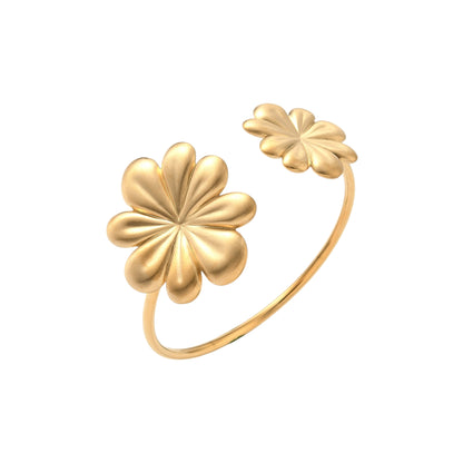 Pulsera Cuff de Stainless Steel con Flores, Dorada