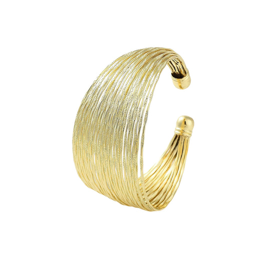 Pulsera Cuff de Brass con Múltiples Líneas, Bañada en Oro 18K