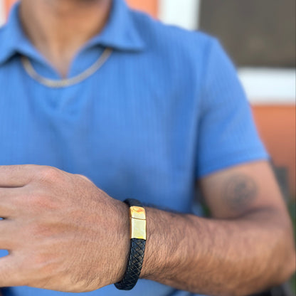 Pulsera de Cuero Trenzado con Cierre Dorado Magnético de Stainless Steel