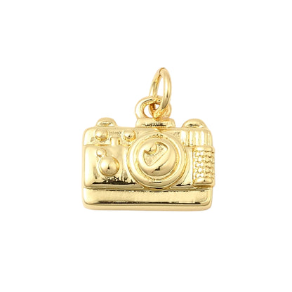 Collar Dorado con Charm de Cámara en Baño de Oro 18K